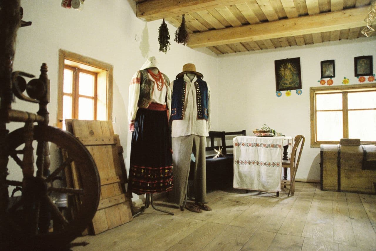 muzea-i-zabytki-polwyspu-helskiego-przewodnik